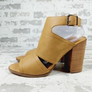 New Dolce Vita Brista Brown Faux Leather Stacked Heel Ankle Strap Sandals X131